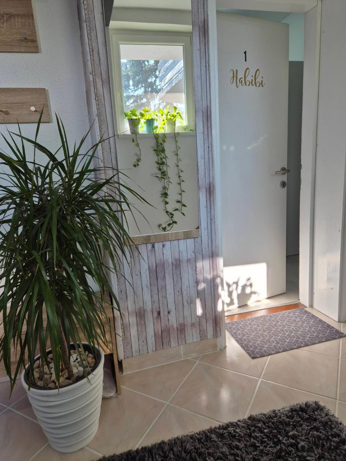 Apartmani Habibi Jalzabet Buitenkant foto